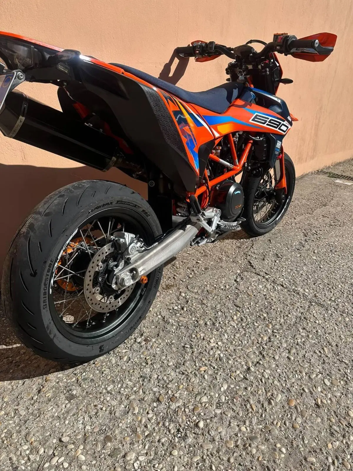 KTM 690 SMC R (2023 - 25) (8)