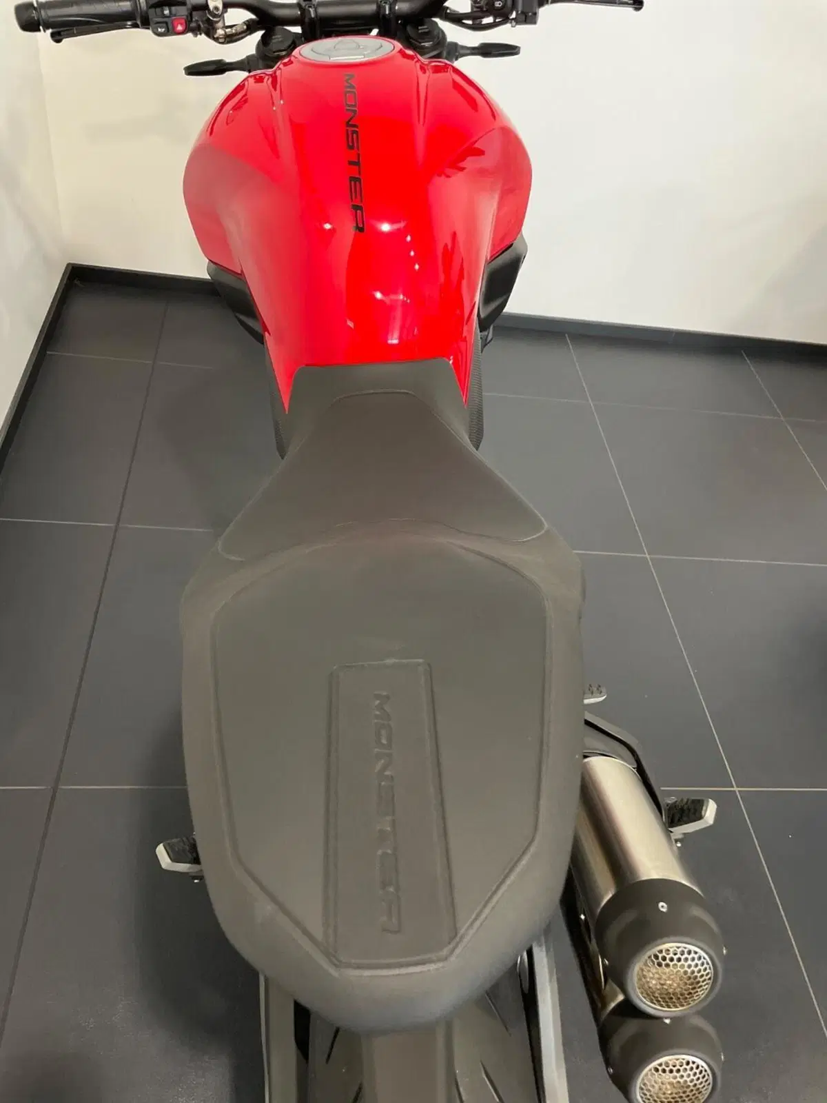 Ducati Monster 890 (2026) (4)