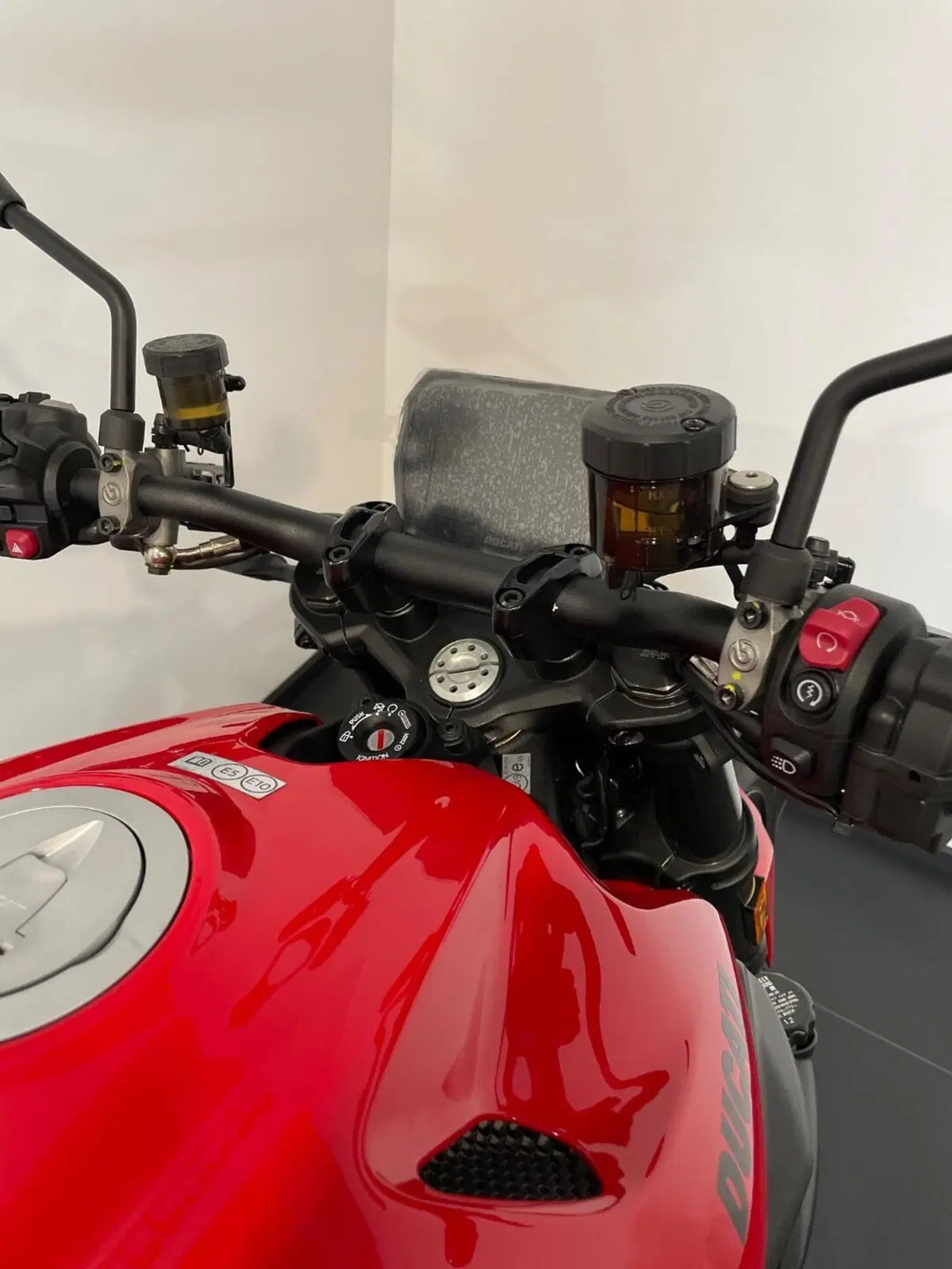 Ducati Monster 890 (2026) (5)