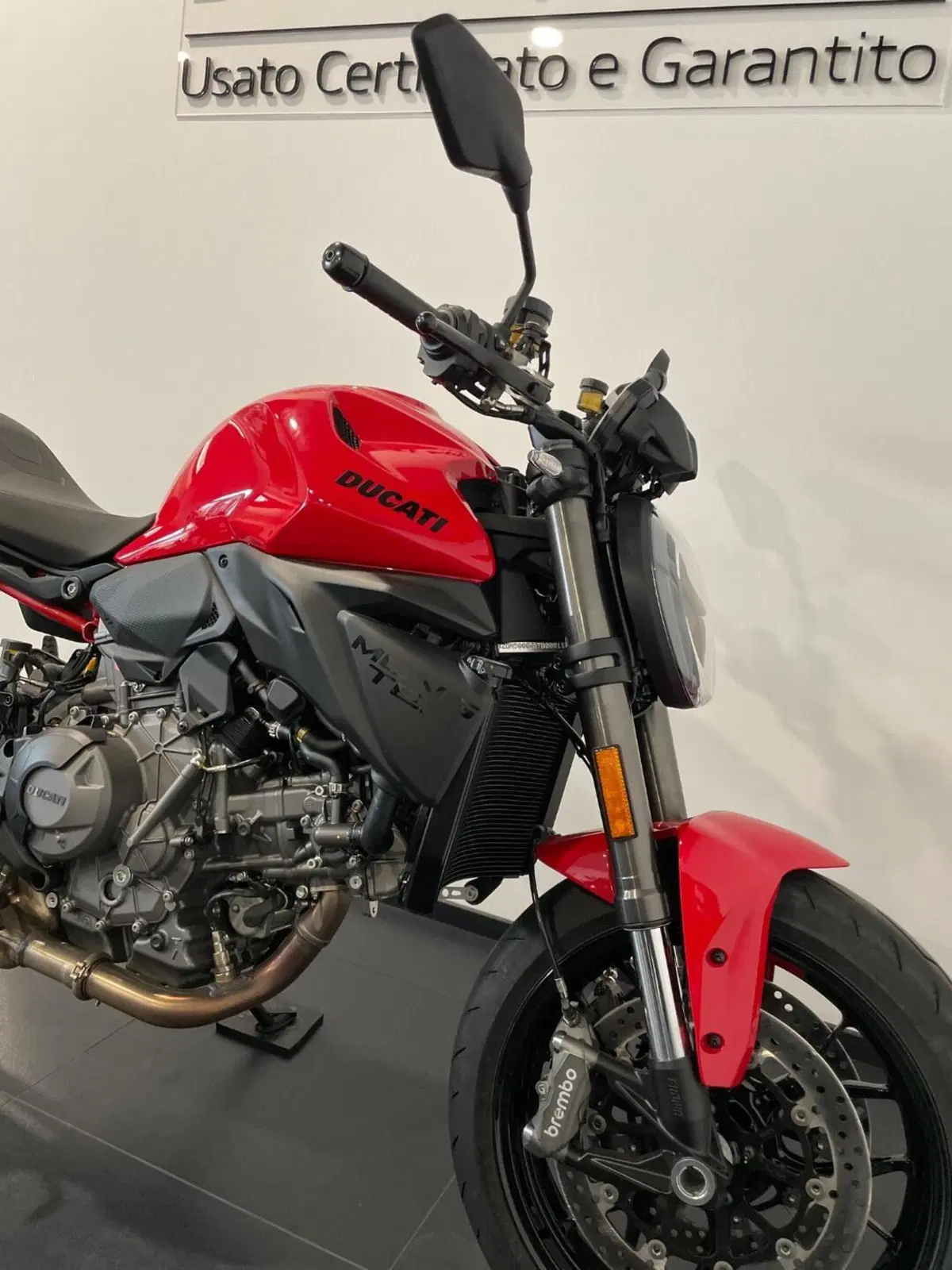 Ducati Monster 890 (2026) (8)