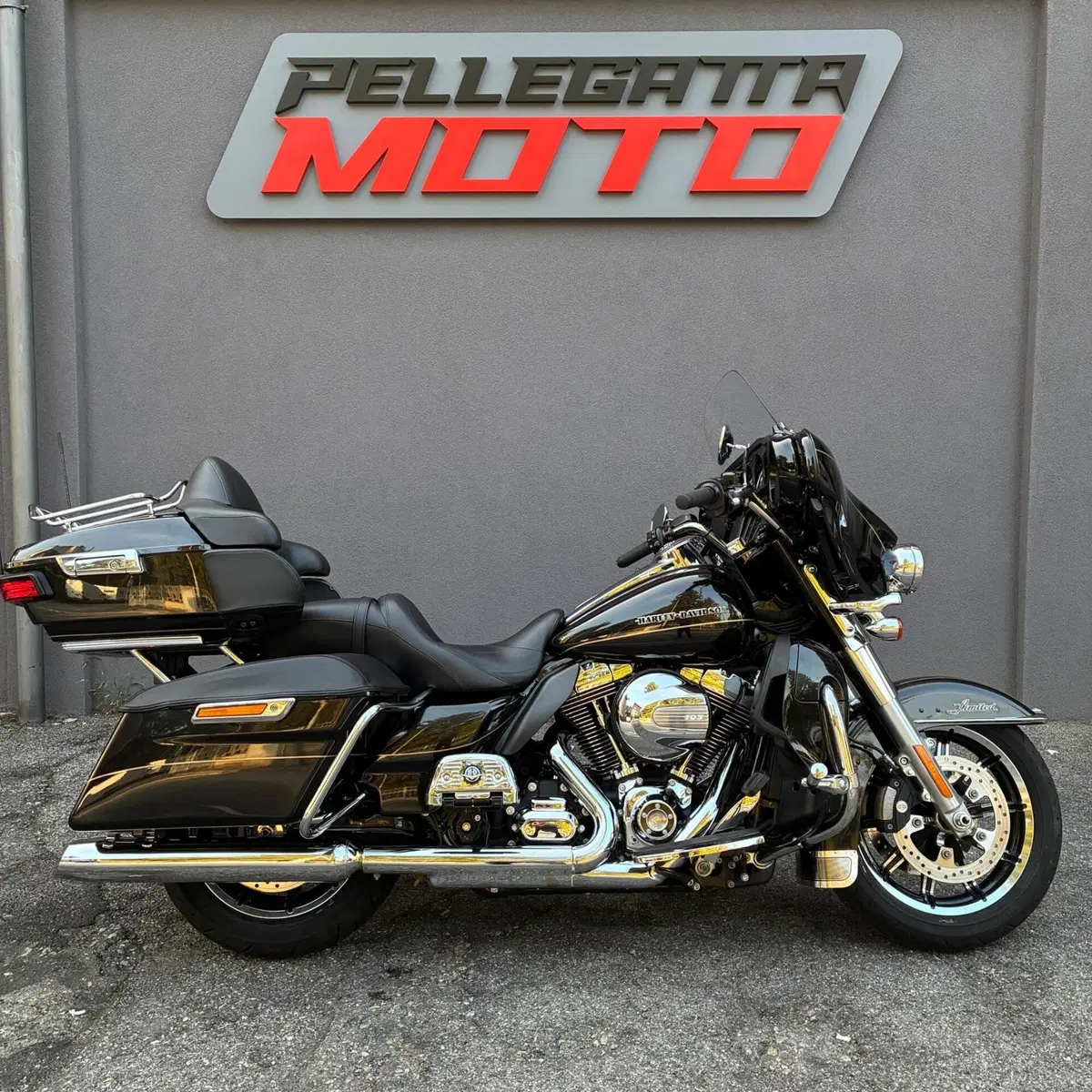 Harley-Davidson 1690 Electra Glide Ultra Limited (2016) - FLHTK