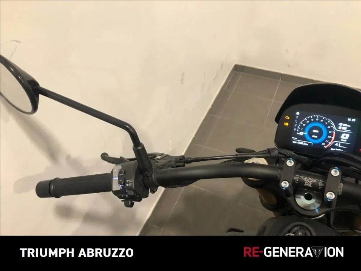 Moto Morini SEIEMMEZZO SCR (2022 - 26) (11)