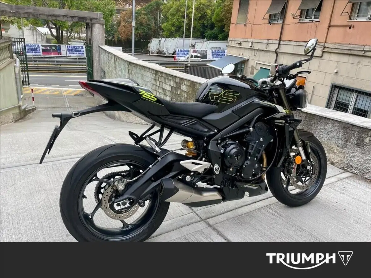 Triumph Street Triple 765 RS (2023 - 26) (6)