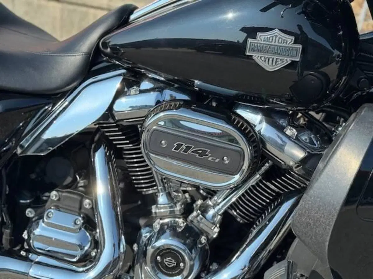 Harley-Davidson 114 Street Glide Special (2019 - 20) - FLHXS (7)