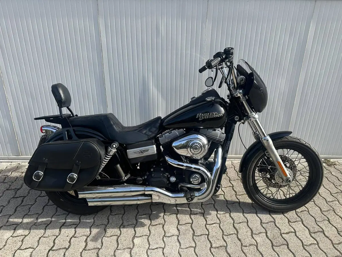 Harley-Davidson 1584 Street Bob (2008 - 15) - FXDB (6)