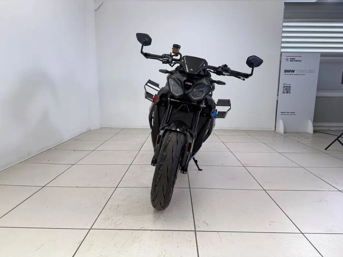 Bmw M 1000 R (2025 - 27) (3)