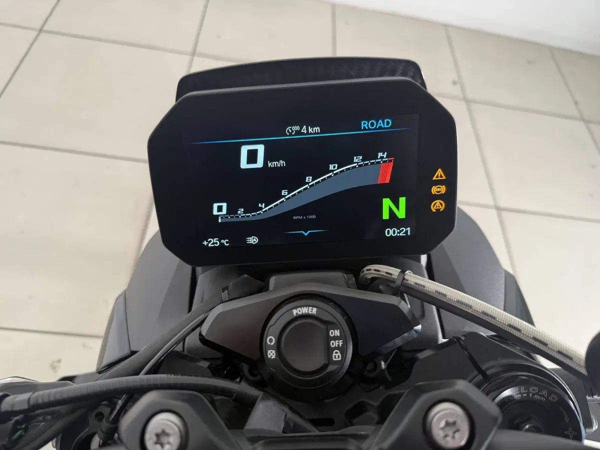 Bmw M 1000 R (2025 - 27) (15)