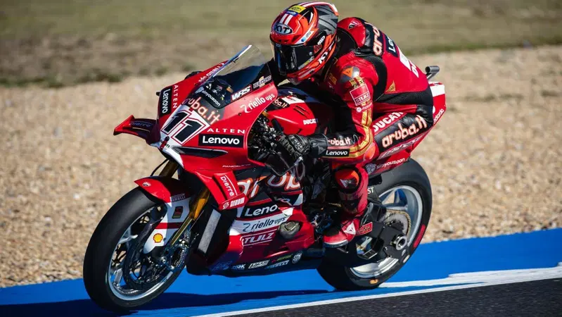 SBK 2026. GP di Spagna. Bulega è il più veloce nelle libere a Jerez