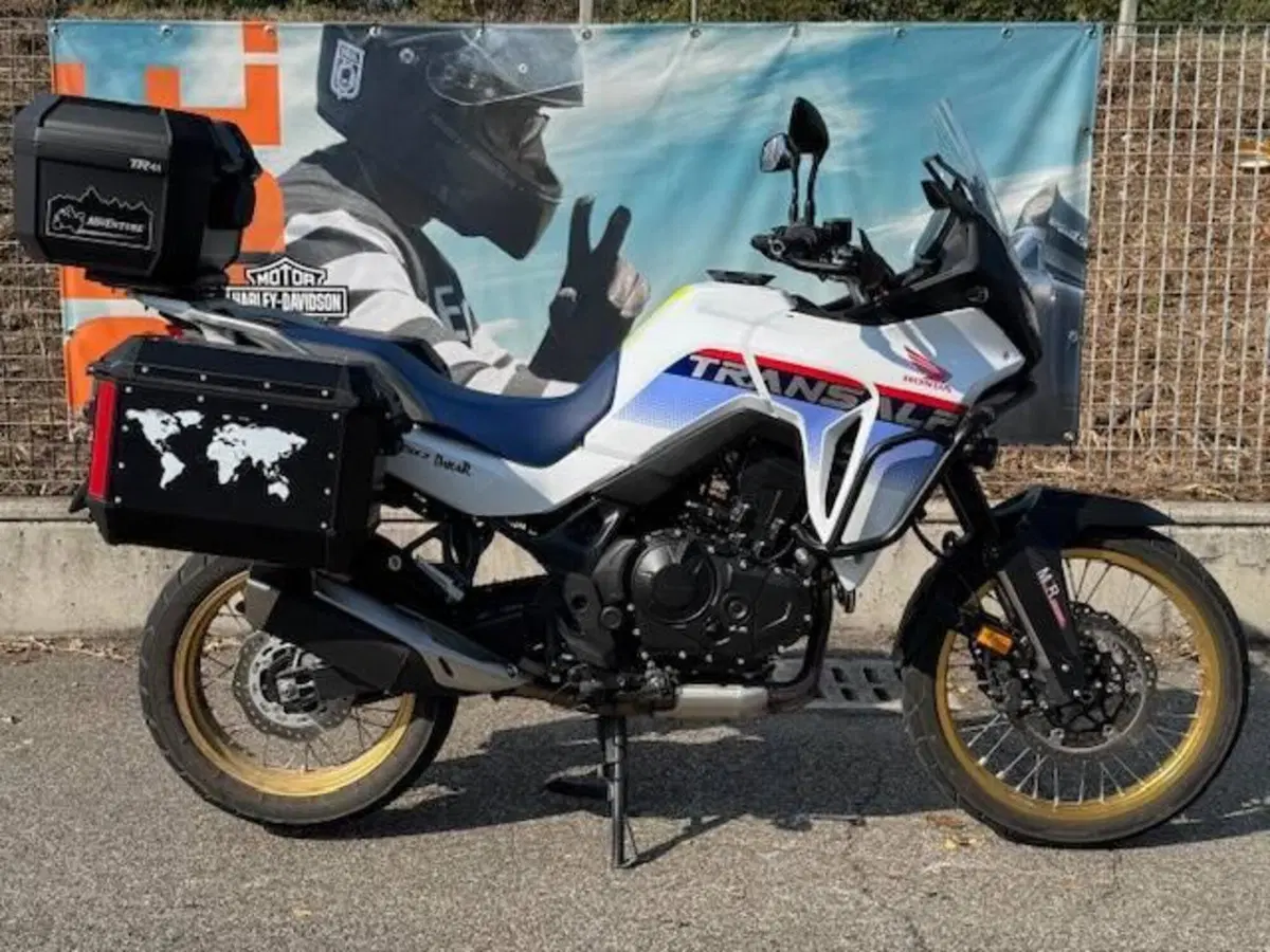 Honda Transalp XL750 (2025)
