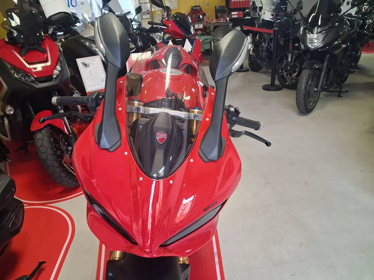 Ducati Panigale V2 S (2025 - 26) (4)