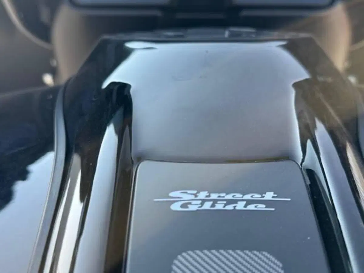 Harley-Davidson Street Glide (2024 - 26) (4)