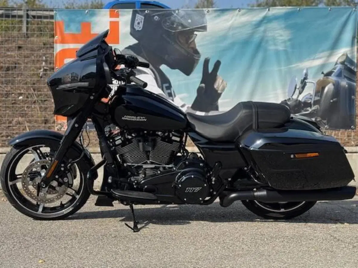 Harley-Davidson Street Glide (2024 - 26) (5)