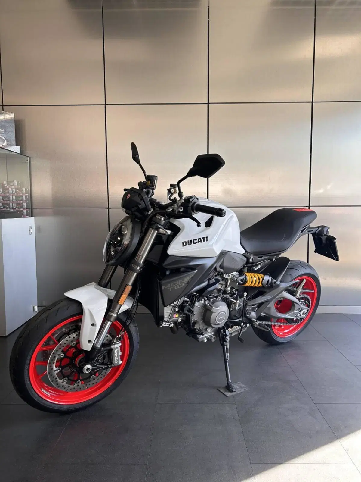 Ducati Monster 890 (2026) (3)
