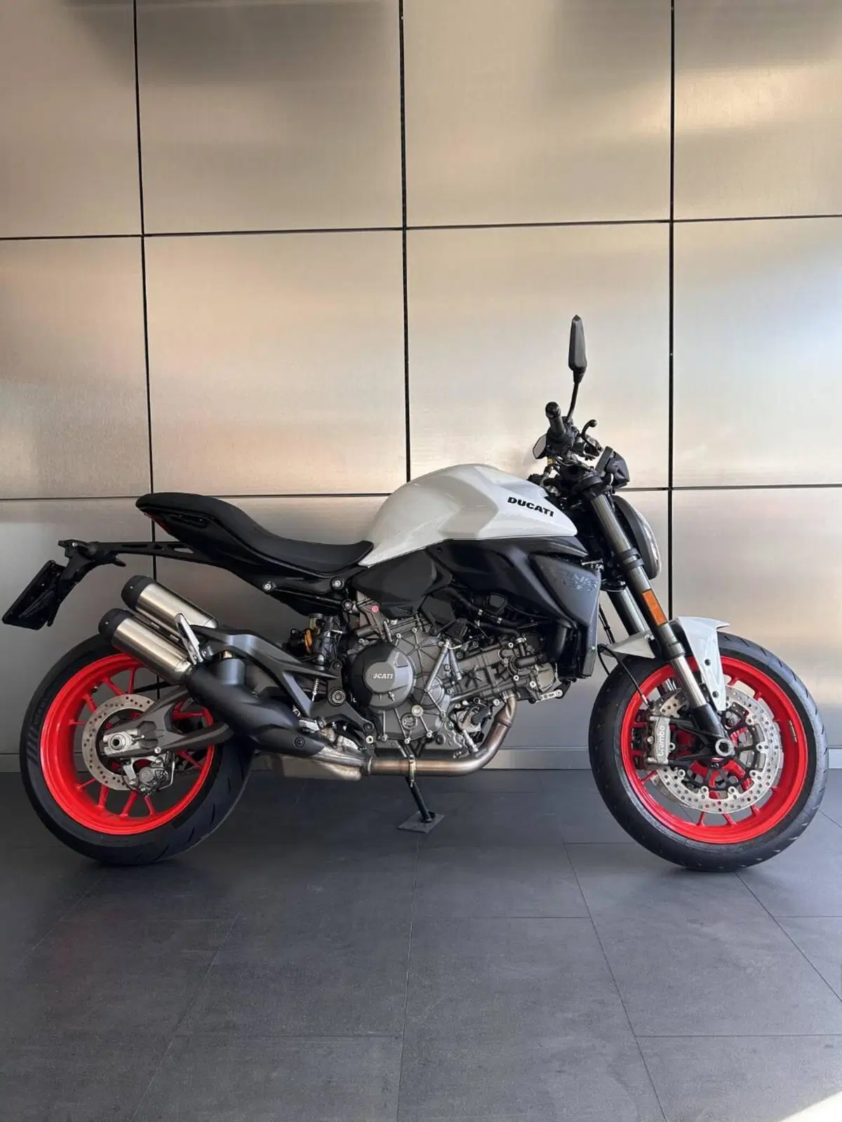 Ducati Monster 890 (2026)
