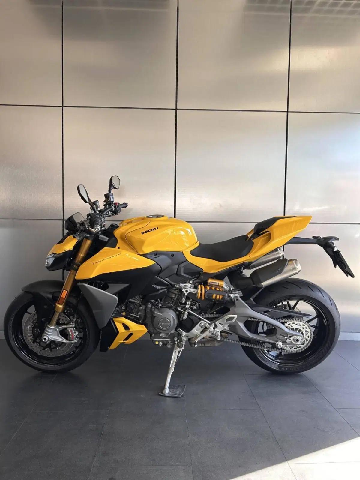 Ducati Streetfighter V2 S (2025 - 26) (4)