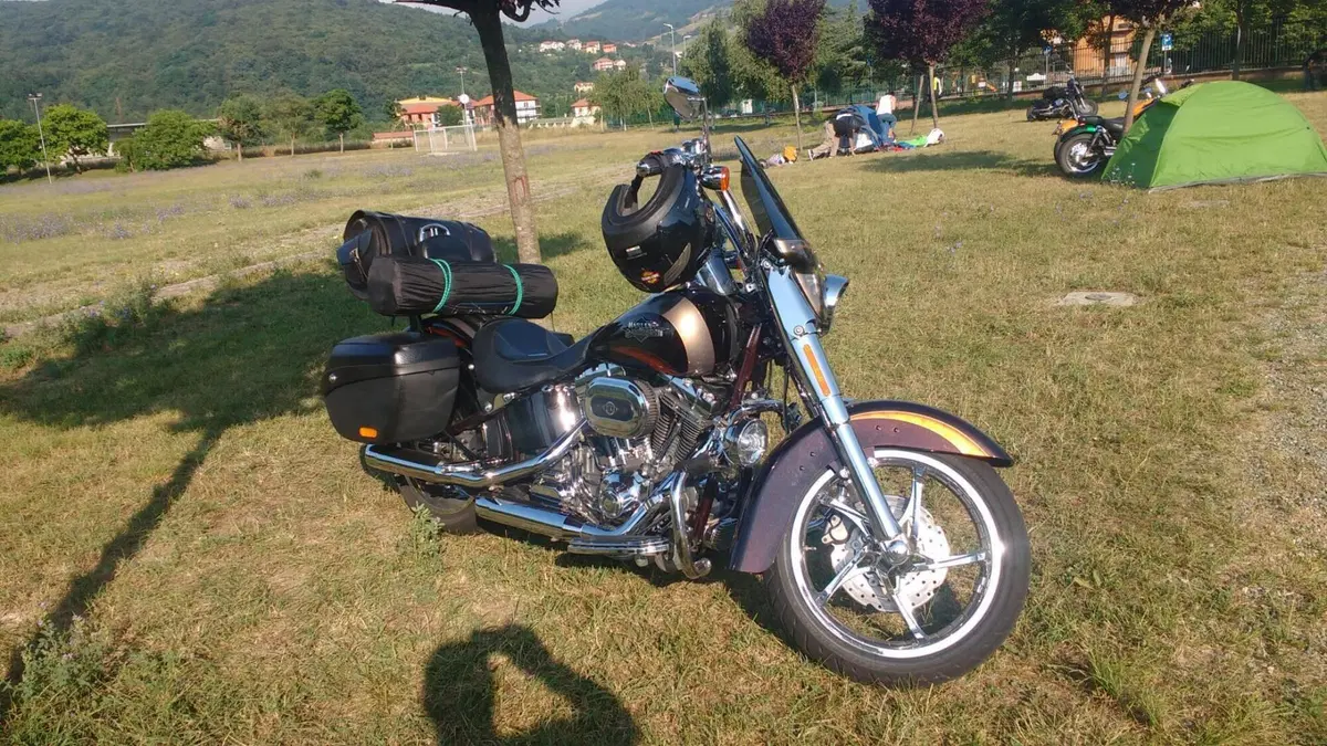 Harley-Davidson 1800 Convertible (2010 - 11) - FLSTSE (9)