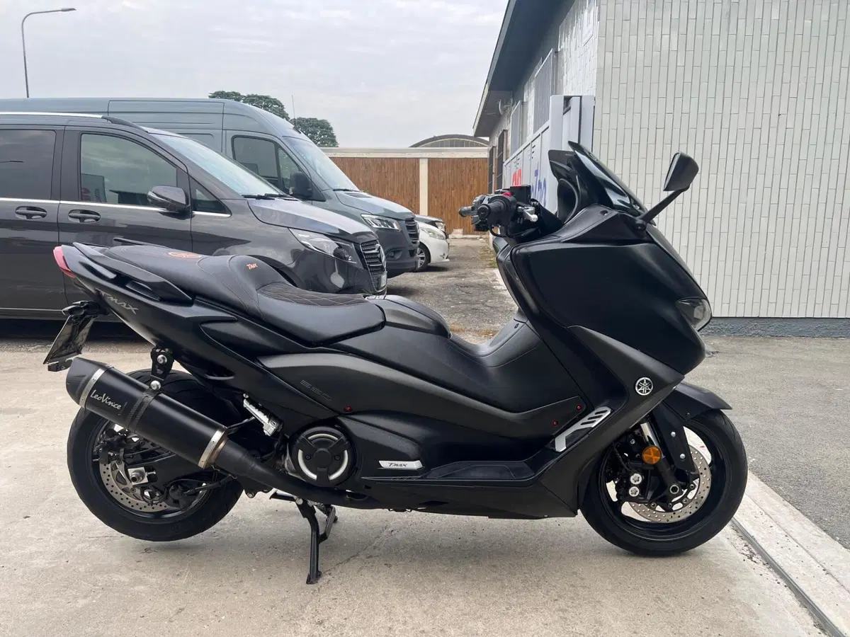 Yamaha T-Max 560 (2020 - 21) (2)