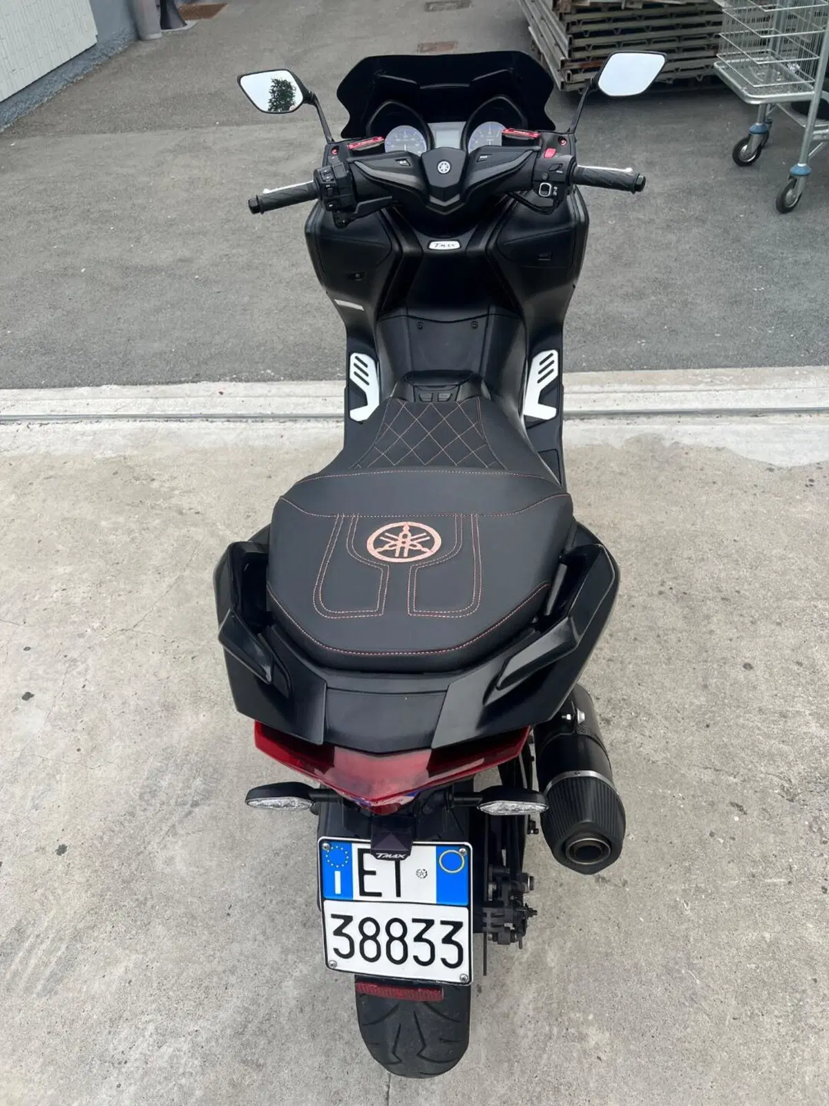 Yamaha T-Max 560 (2020 - 21) (4)