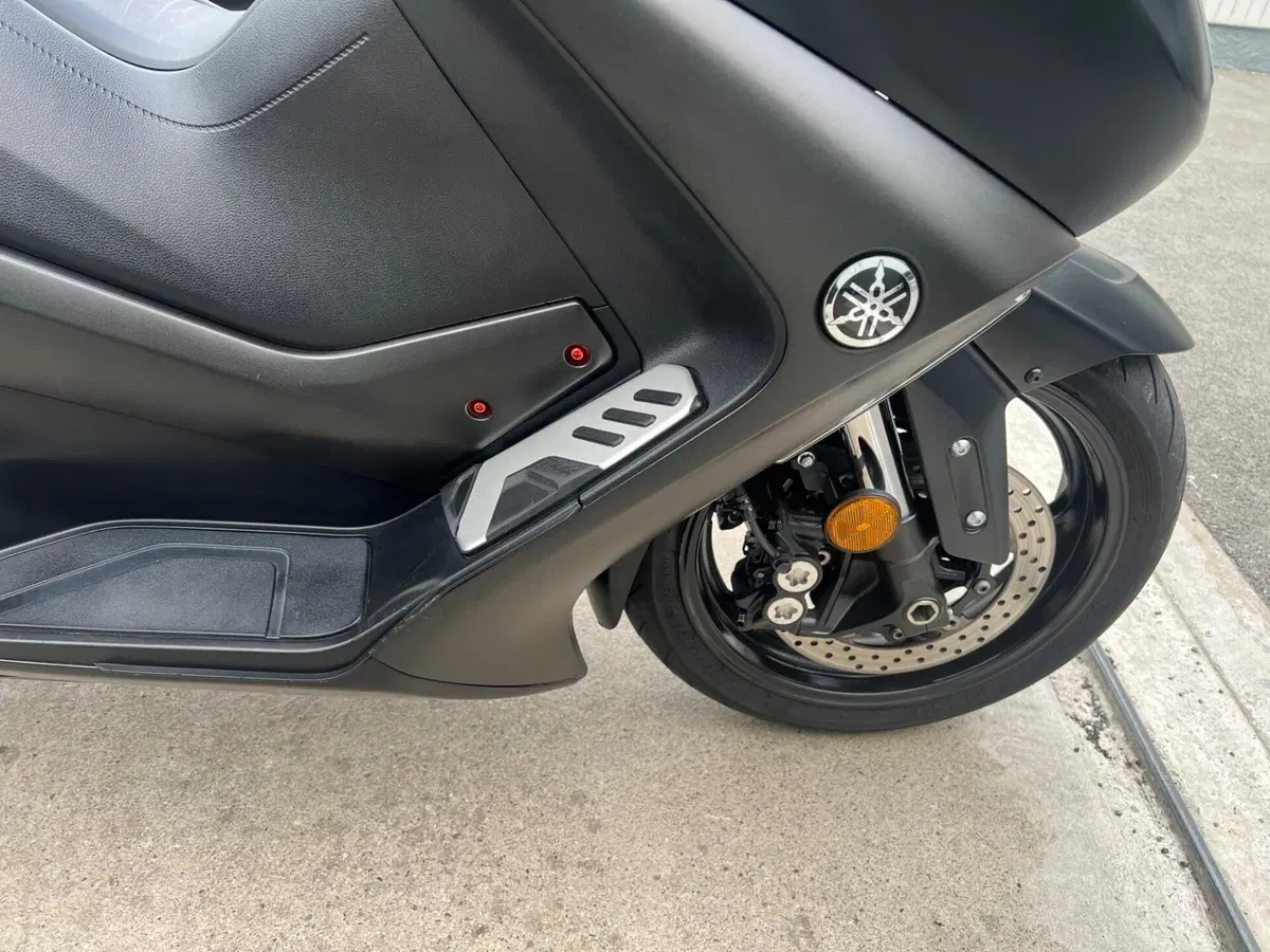 Yamaha T-Max 560 (2020 - 21) (14)