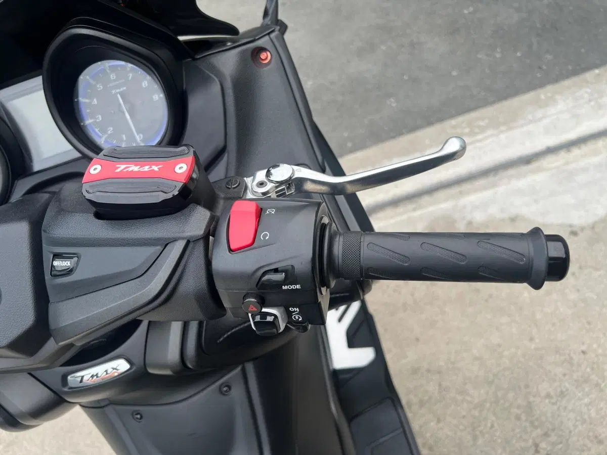 Yamaha T-Max 560 (2020 - 21) (10)