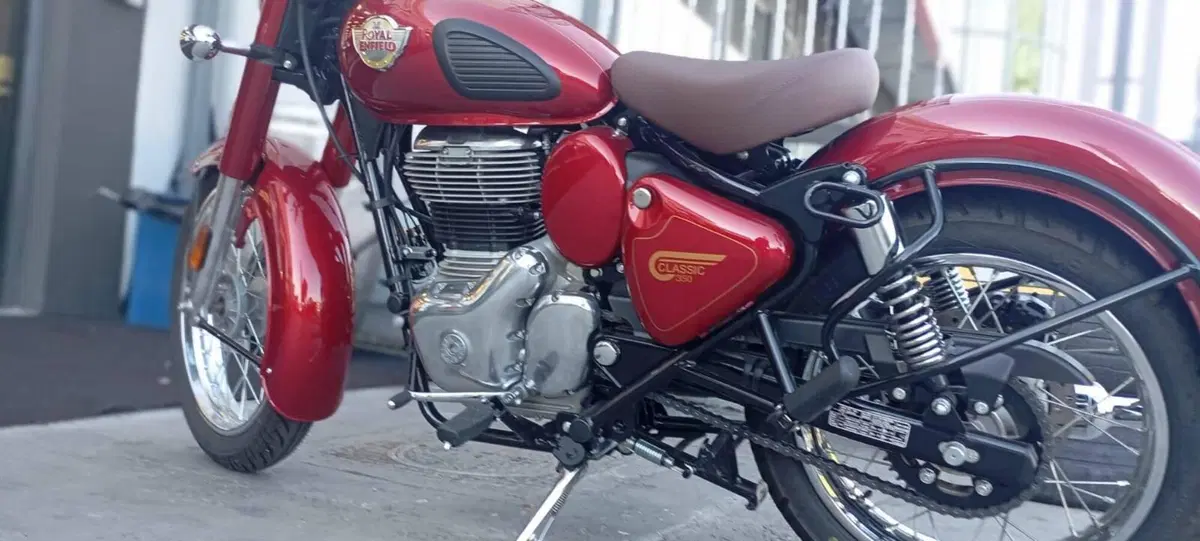 Royal Enfield Classic 350 (2021 - 26) (8)