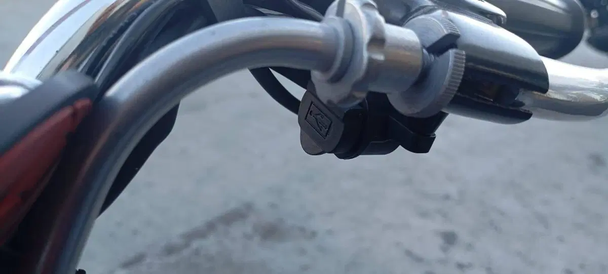 Royal Enfield Classic 350 (2021 - 26) (11)