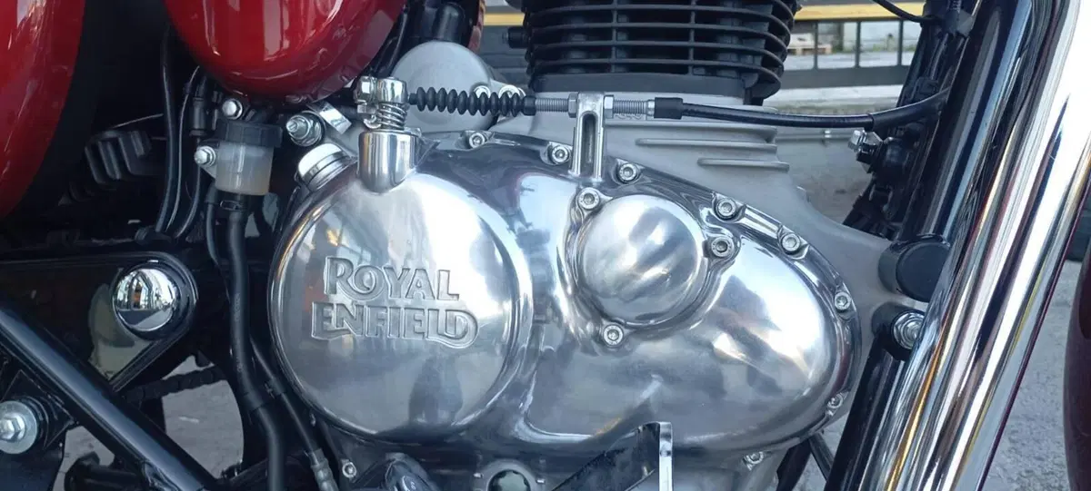 Royal Enfield Classic 350 (2021 - 26) (16)