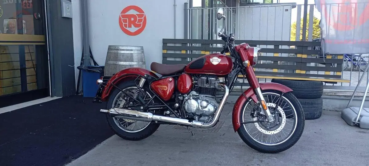 Royal Enfield Classic 350 (2021 - 26) (3)
