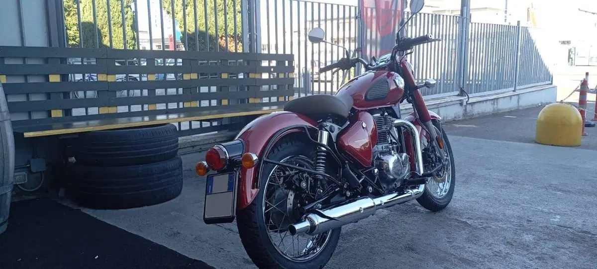 Royal Enfield Classic 350 (2021 - 26) (7)