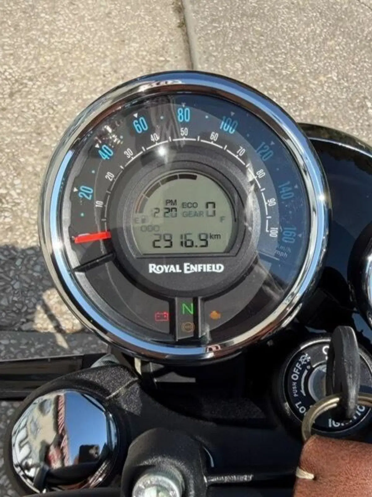 Royal Enfield Meteor 350 (2021 - 26) (2)