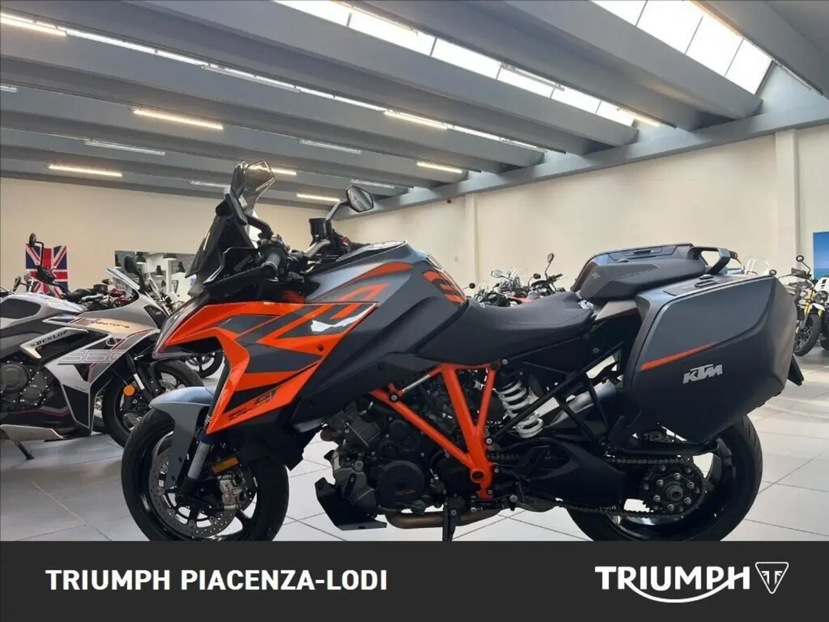 KTM 1290 Super Duke GT (2021 - 25) (5)