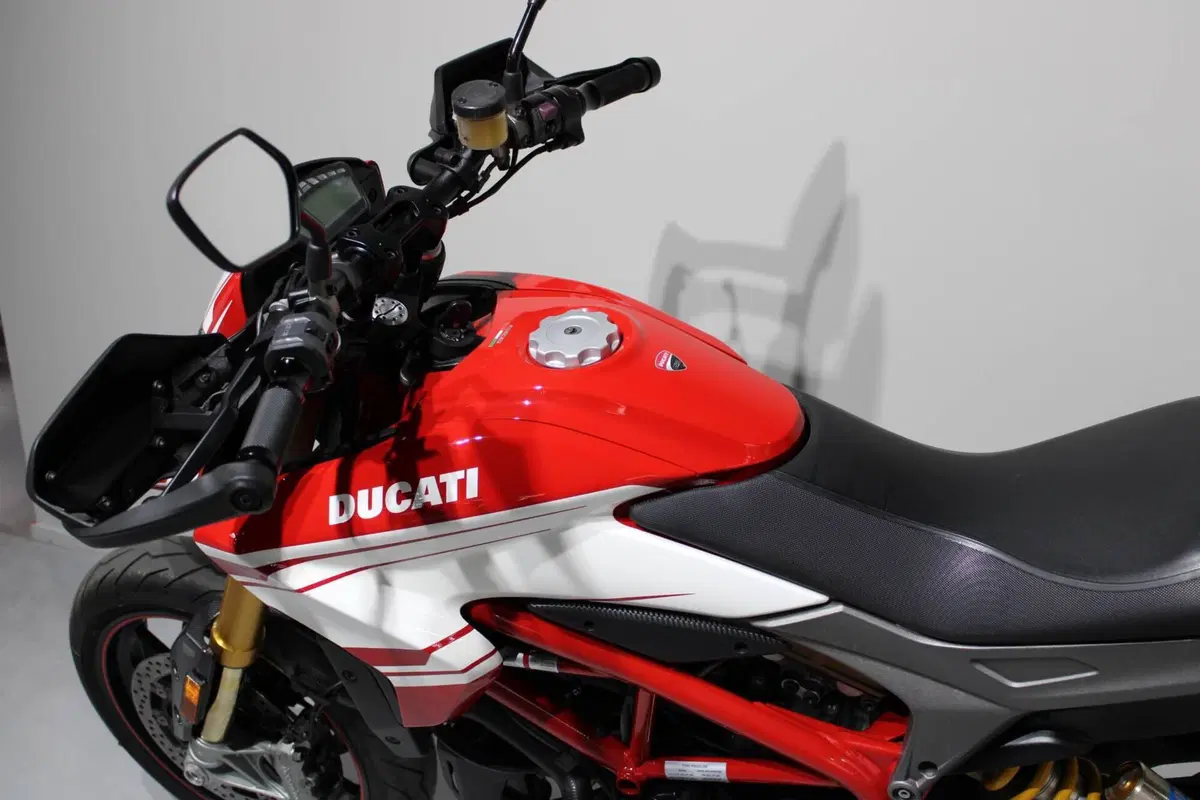 Ducati Hypermotard 939 SP (2016 - 18) (5)