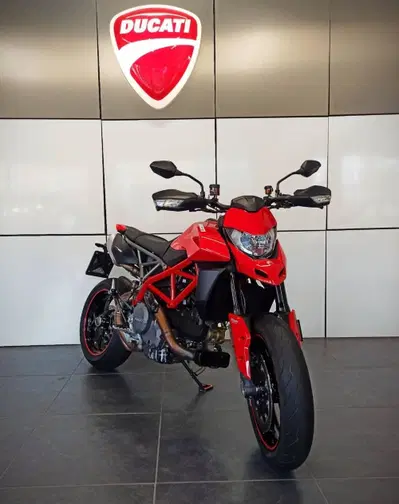 Ducati Hypermotard 950 (2022 - 25) usata