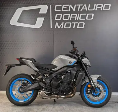 Yamaha MT-09 Y-AMT (2024 - 26) nuova