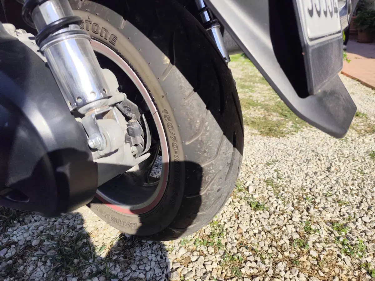 Honda Silver Wing 600 (2001 - 05) (17)