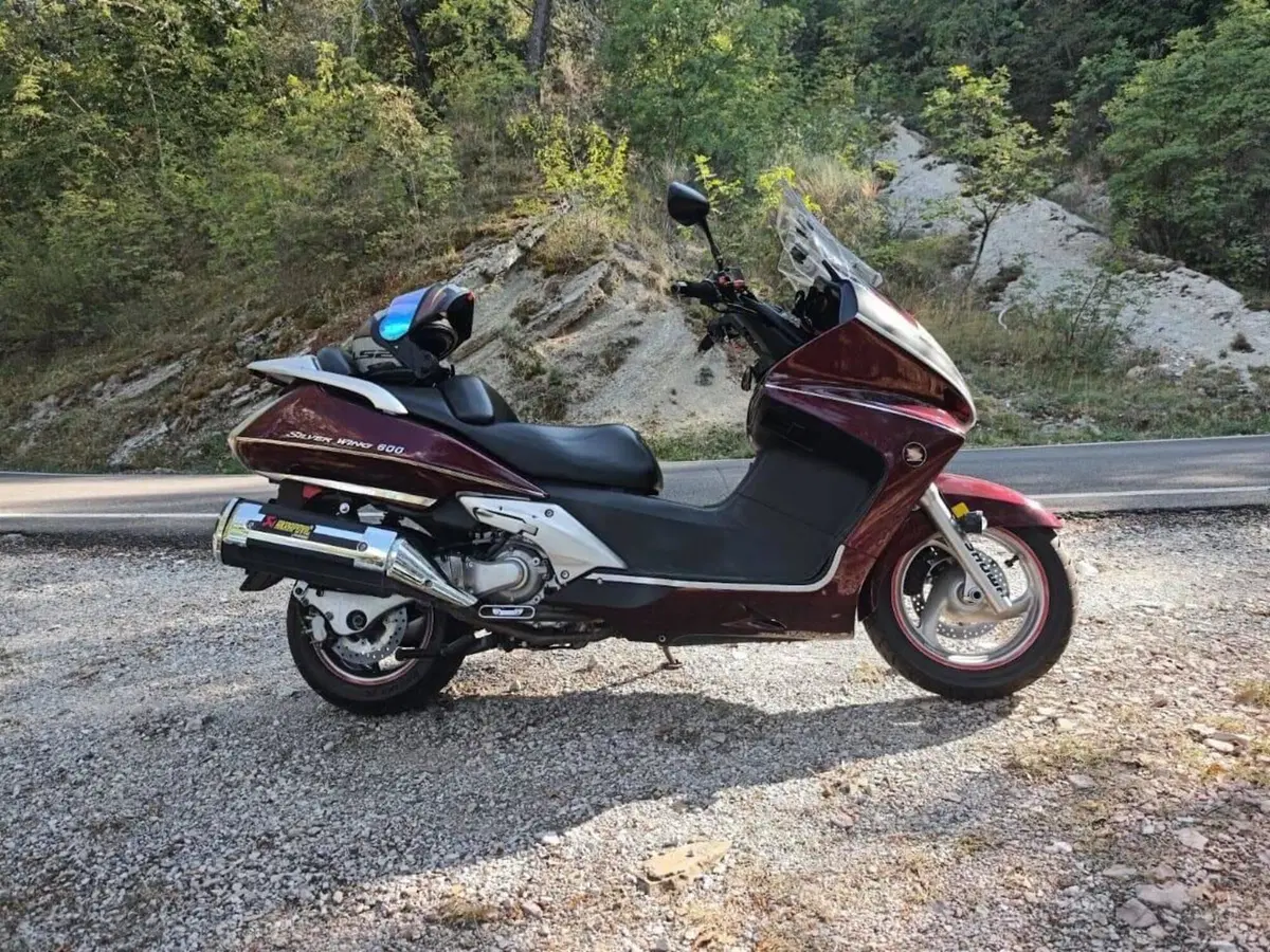Honda Silver Wing 600 (2001 - 05) (14)