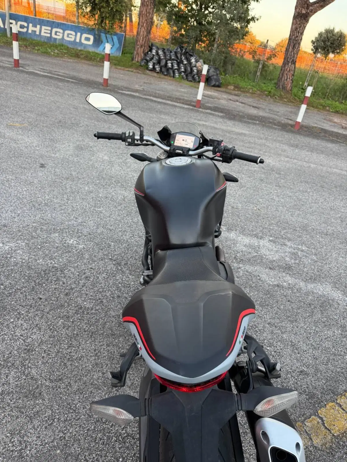Ducati Monster 821 Stealth (2019 - 20) (6)