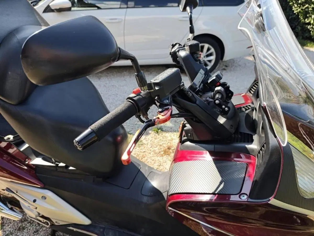 Honda Silver Wing 600 (2001 - 05) (16)