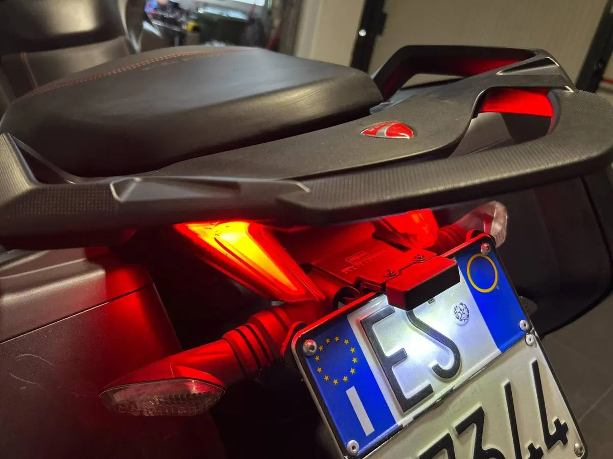 Ducati Multistrada 1260 S Grand Tour (2020) (10)