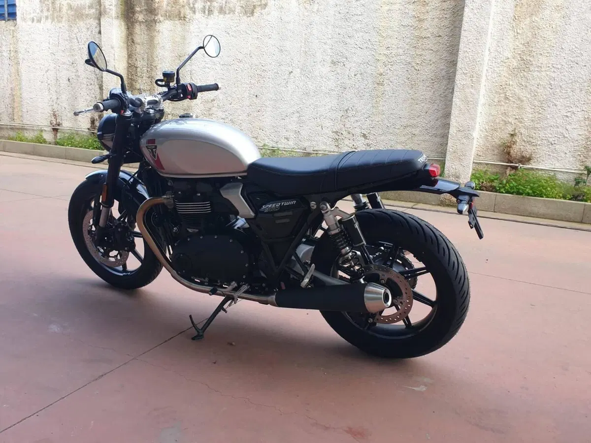 Triumph Speed Twin 900 (2025 - 26) (6)