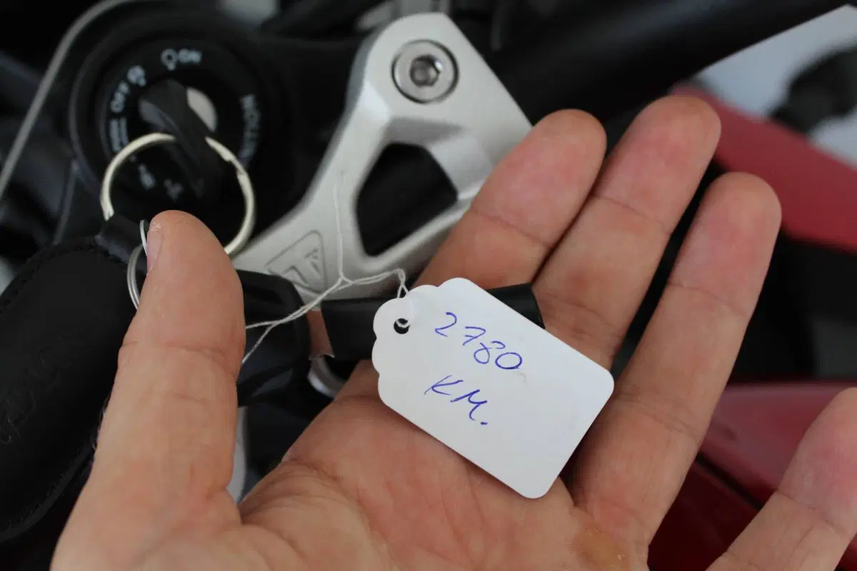 Triumph Street Triple 765 RS (2023 - 26) (13)