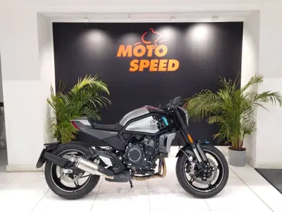 CFMOTO 700CL-X Sport (2022 - 26) usata