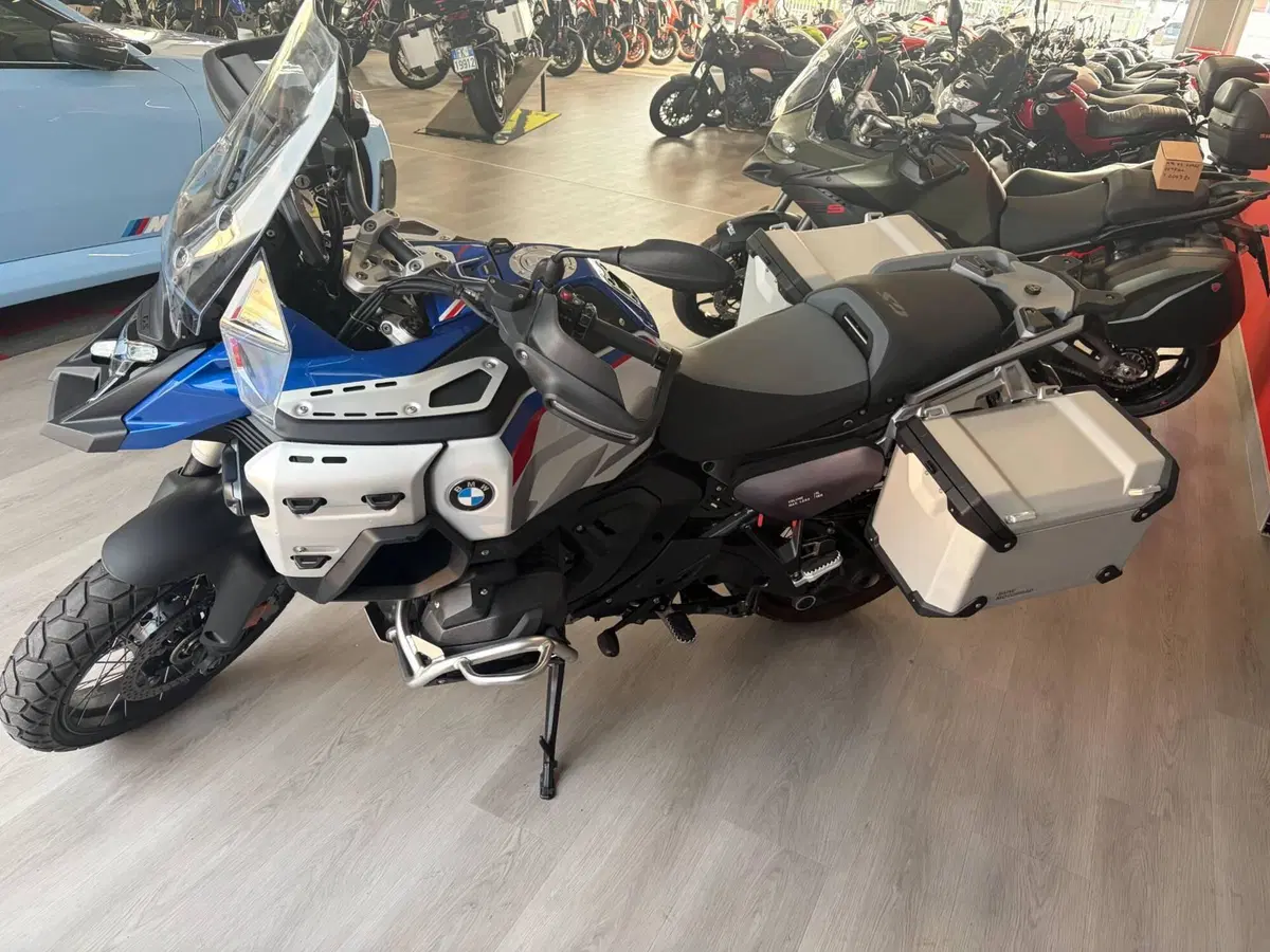 Bmw R 1300 GS Adventure Trophy (2025 - 26) (3)