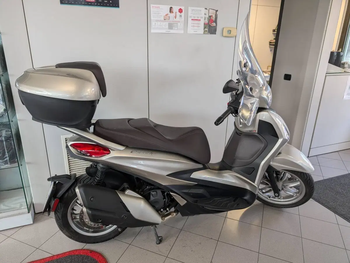 Piaggio Beverly 400 ABS-ASR (2021 - 24) (5)