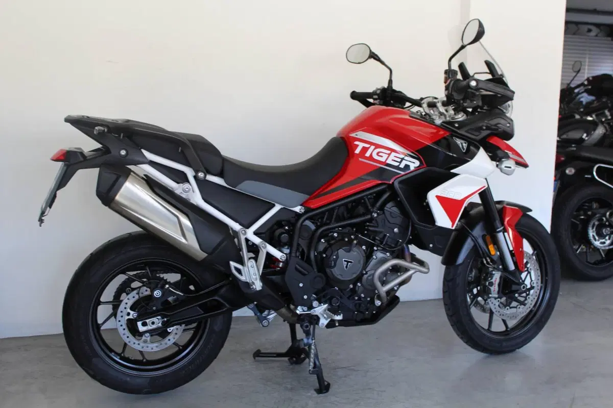 Triumph Tiger 900 GT Aragón Edition (2023 - 24) (3)