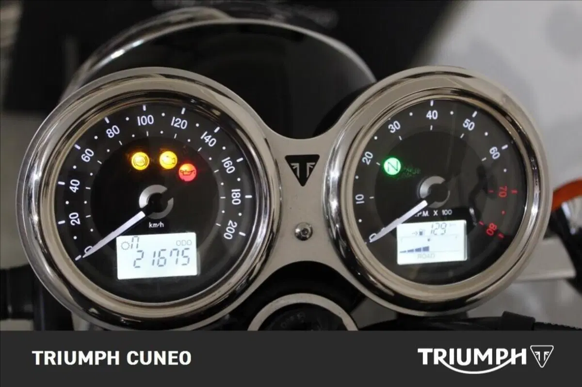 Triumph Bonneville T120 (2016 - 20) (7)