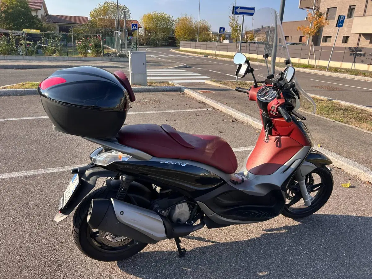 Piaggio Beverly 350 SportTouring ie (2011 - 15) (3)
