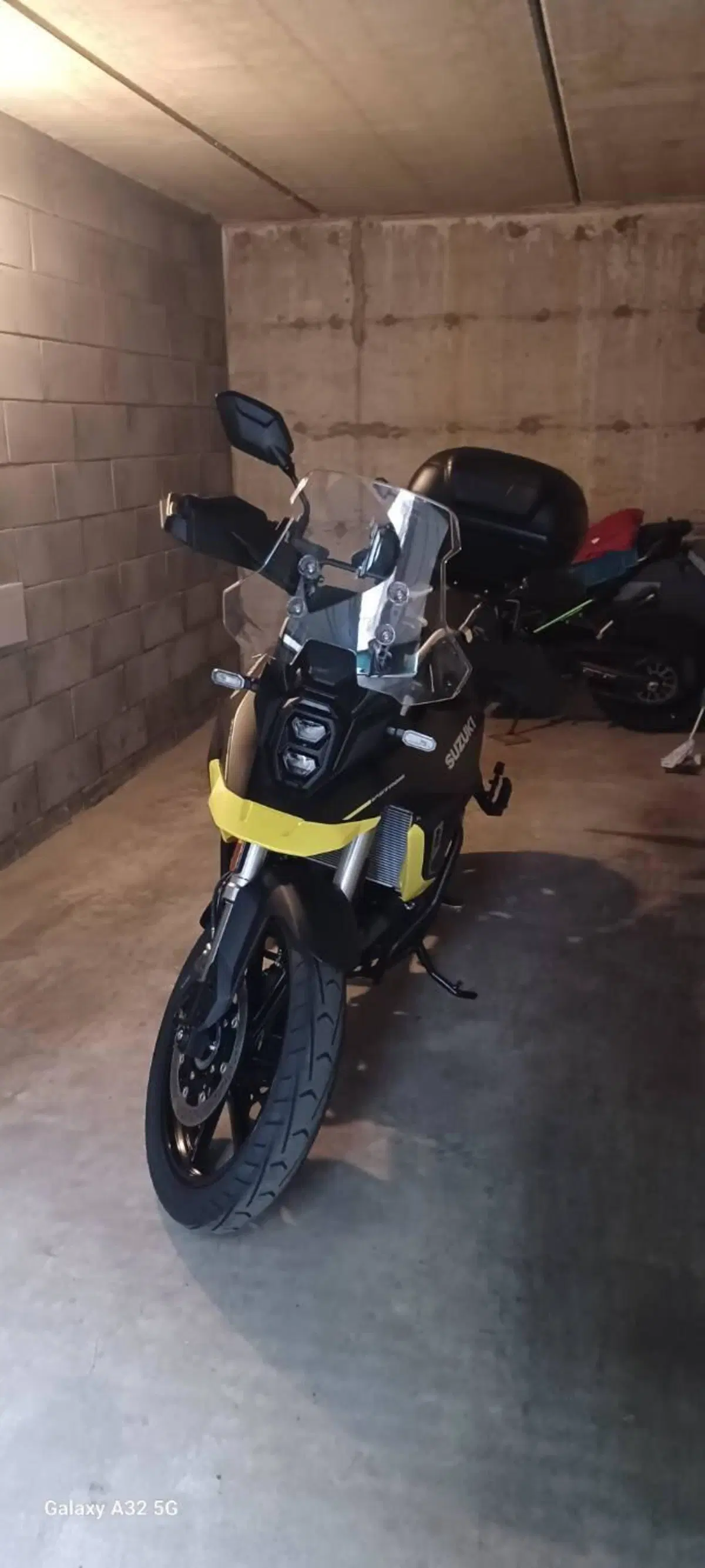Suzuki V-Strom 800SE (2025 - 26) (3)