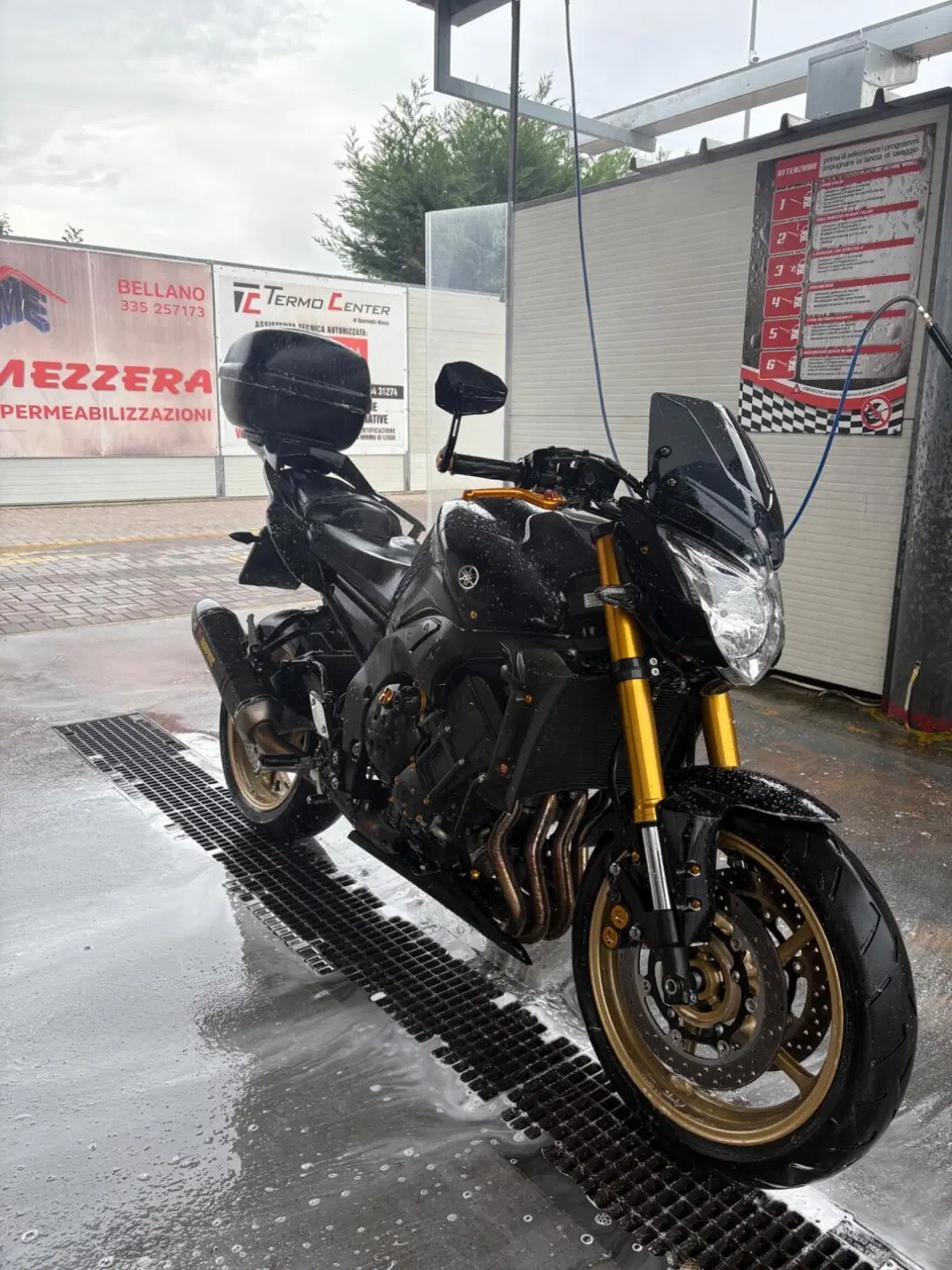 Yamaha FZ8 (2010 - 12) (4)