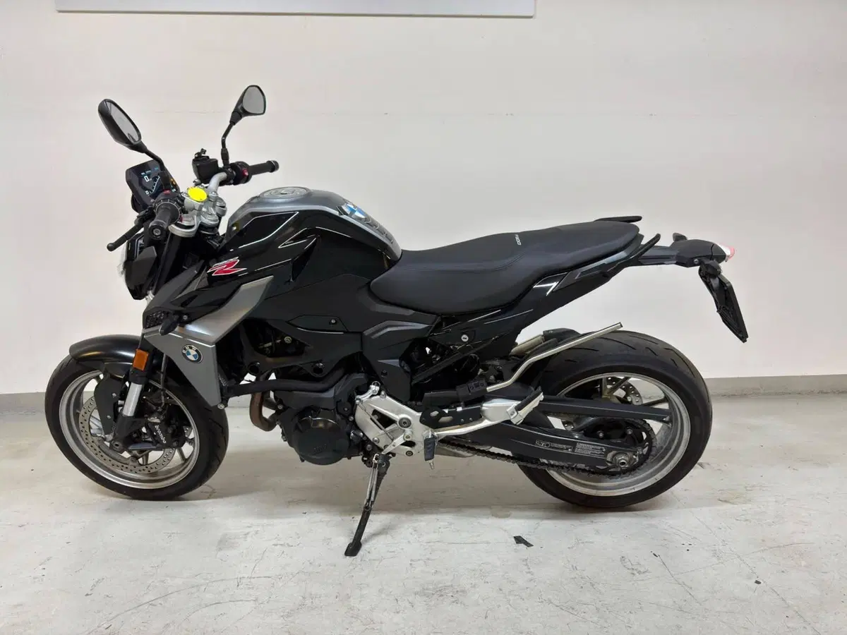 Bmw F 900 R (2021 - 24) (5)